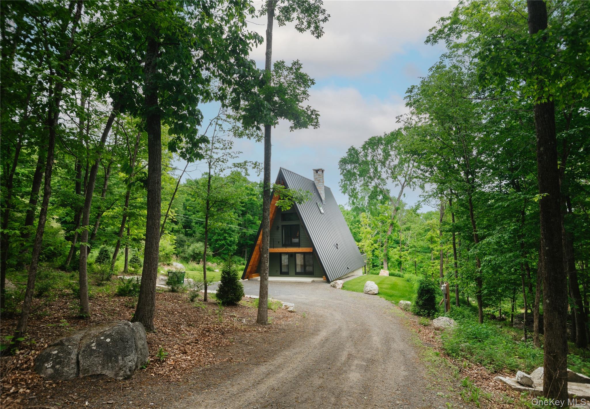 40 Black Hawk Trail, Gardiner NY 12525