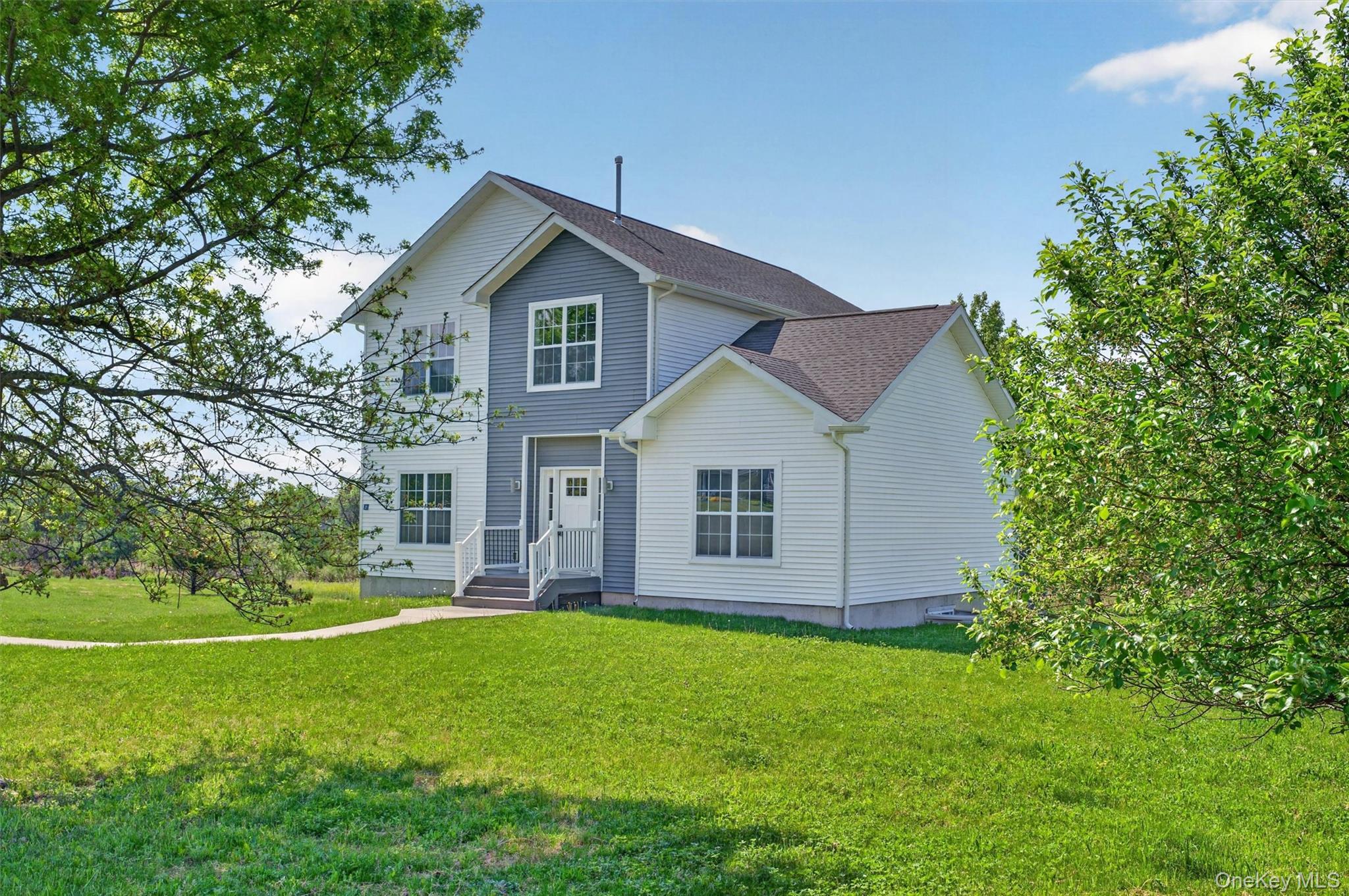 21 Harcourt Cosman Drive, Newburgh NY 12550