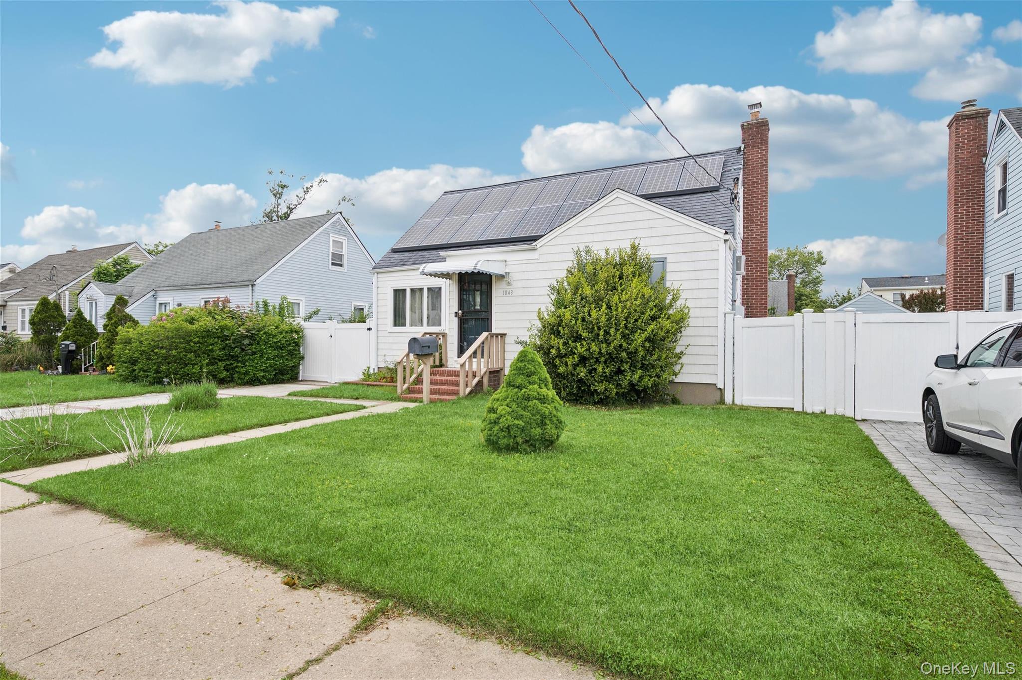 1043 Thomas Avenue, Baldwin NY 11510