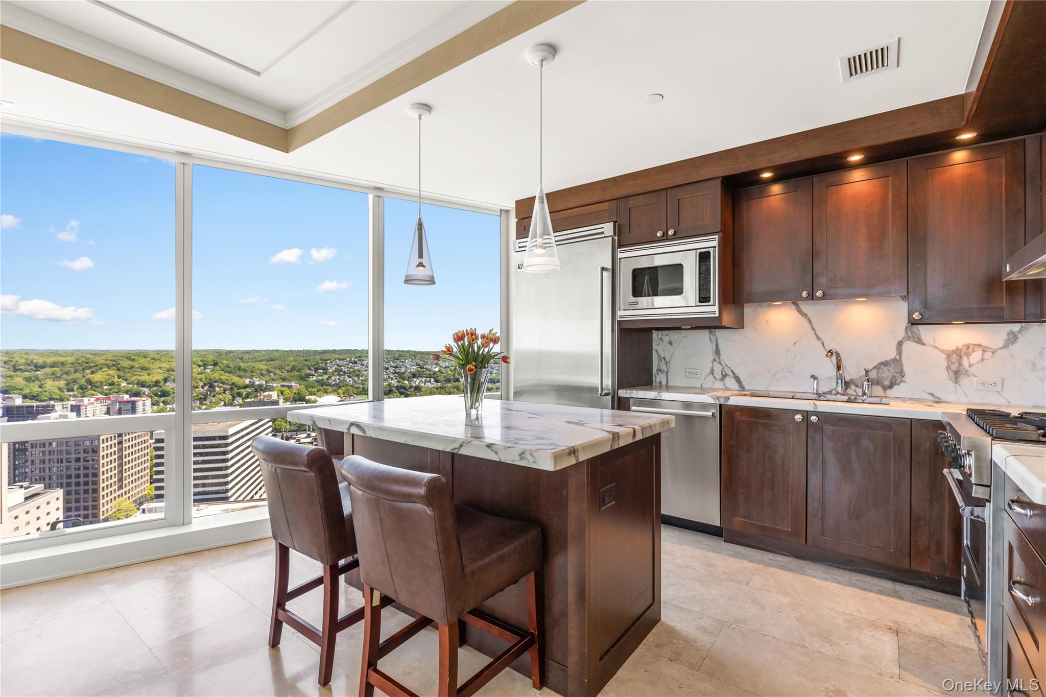 1 Renaissance Square Unit 33G (V7G), White Plains NY 10601