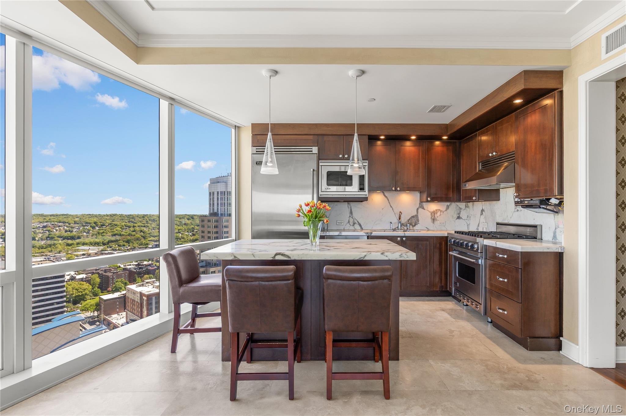 1 Renaissance Square Unit 33G (V7G), White Plains NY 10601