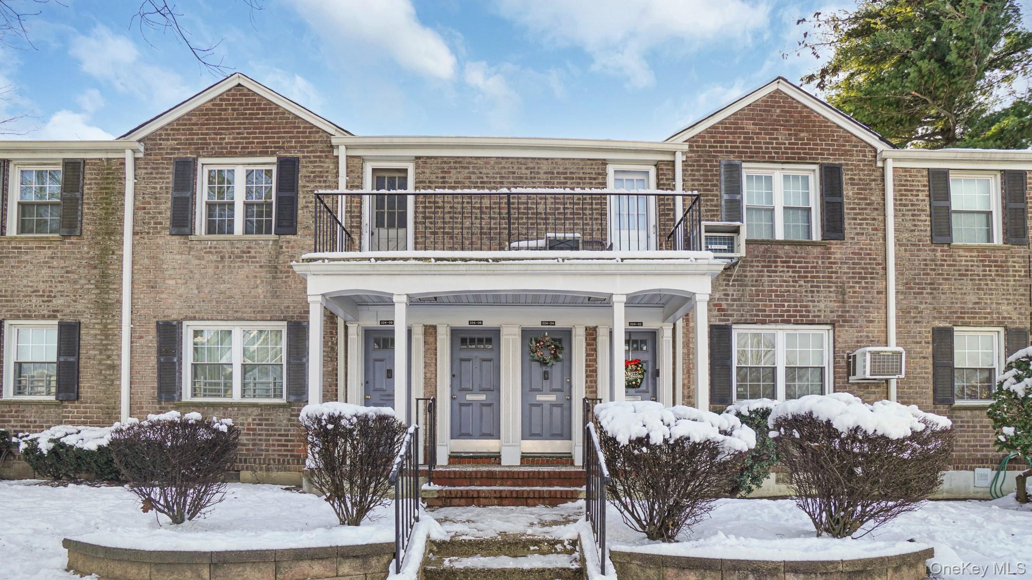 224-08 Horace Harding Unit Lower, Oakland Gardens NY 11364
