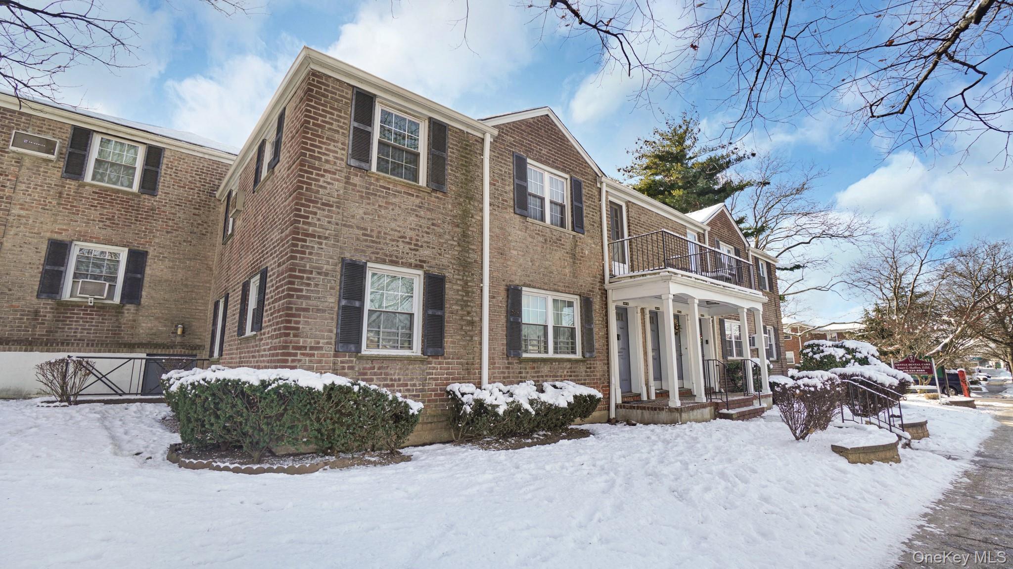 224-08 Horace Harding Unit Lower, Oakland Gardens NY 11364