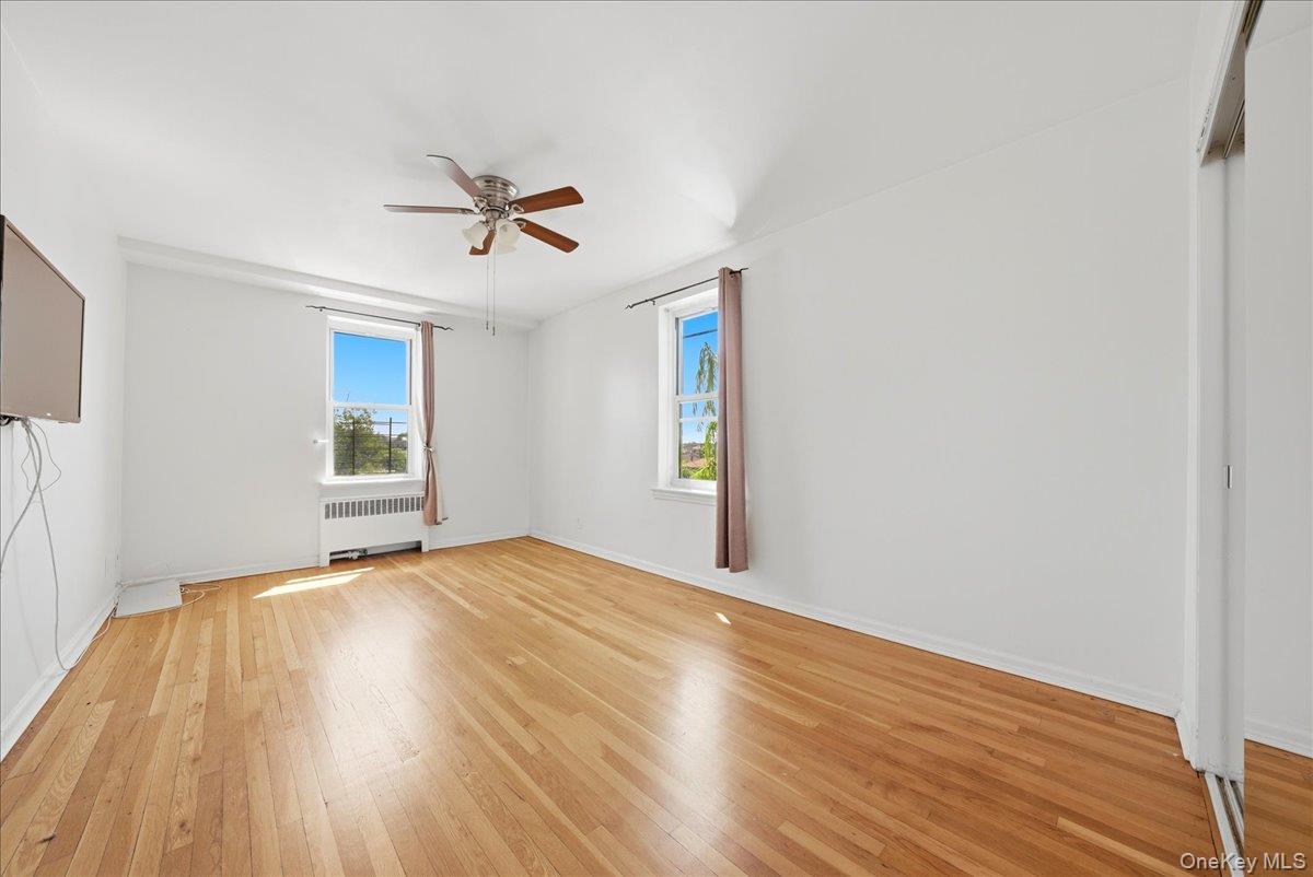 2080 Barnes Avenue Barnes Avenue Unit 3B, Bronx NY 10462