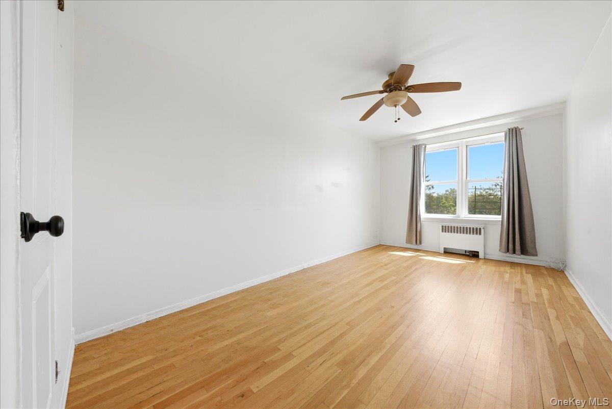 2080 Barnes Avenue Barnes Avenue Unit 3B, Bronx NY 10462