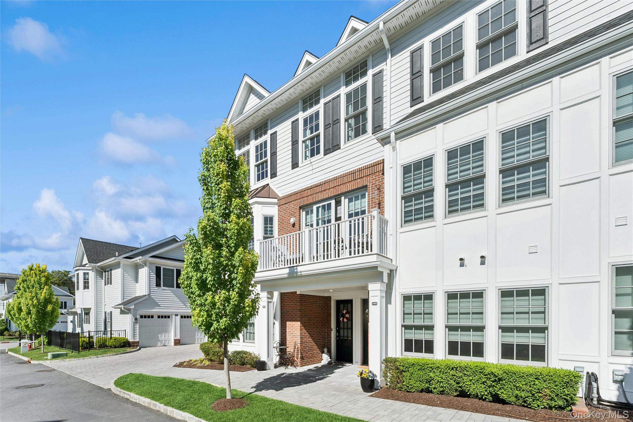 1001 Mill Creek N, Roslyn NY 11576