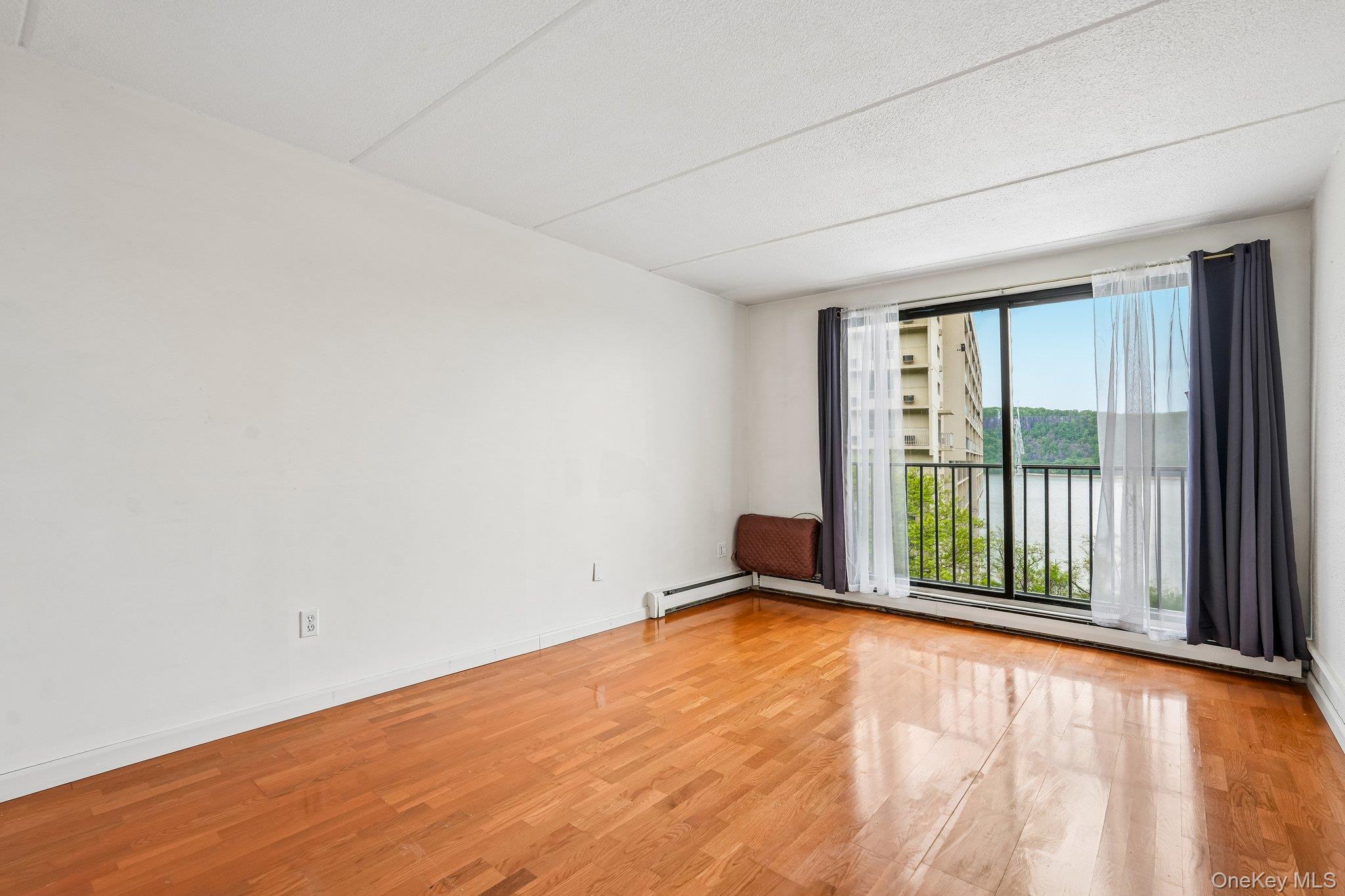 1120 Warburton Avenue Unit 3F, Yonkers NY 10701