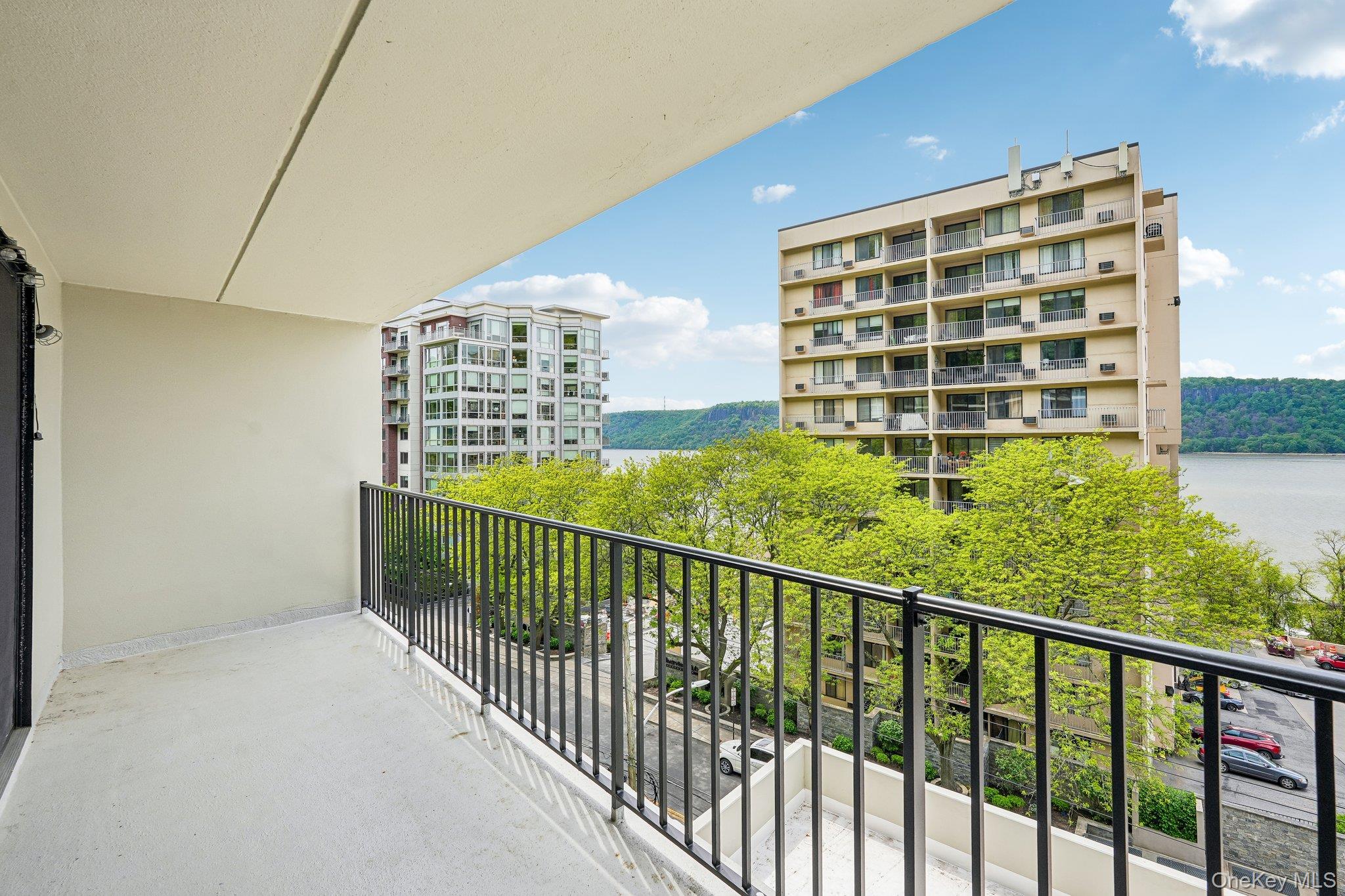 1120 Warburton Avenue Unit 3F, Yonkers NY 10701