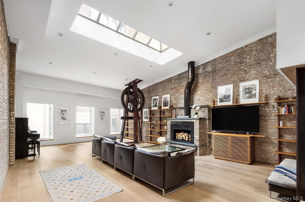 28 CLIFF Street Unit 4, Manhattan NY 10038