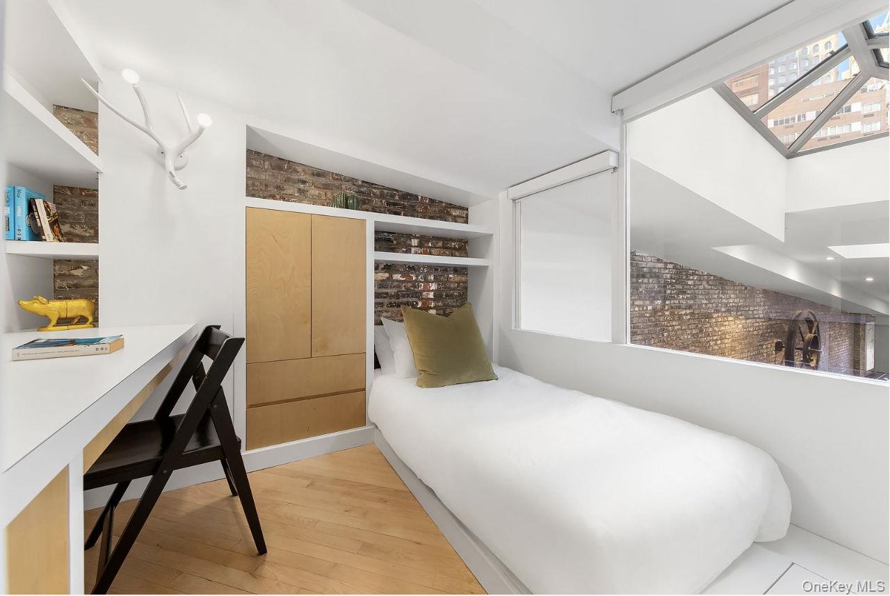 28 CLIFF Street Unit 4, Manhattan NY 10038