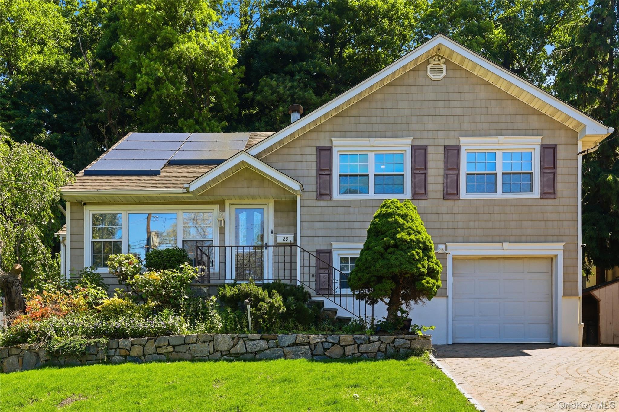 29 Montrose Road, Yonkers NY 10710