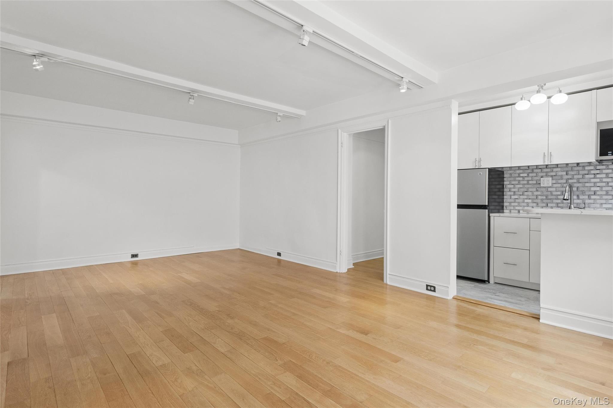 319 E 50 Street Unit 10L, Manhattan NY 10022