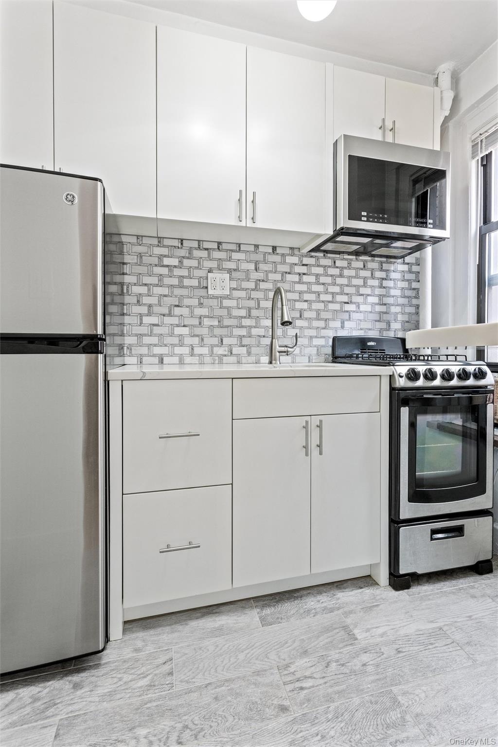 319 E 50 Street Unit 10L, Manhattan NY 10022