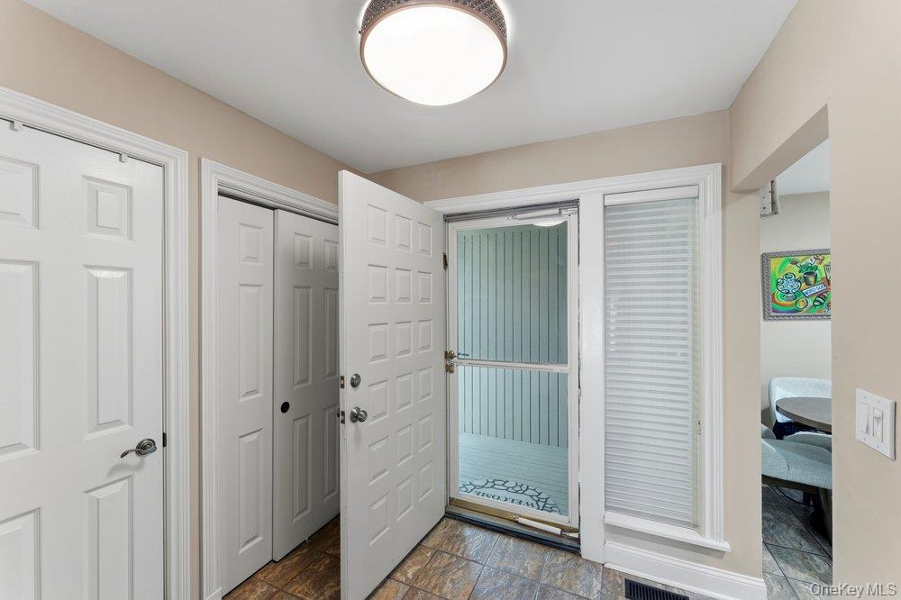 76 Estate Drive, Jericho NY 11753