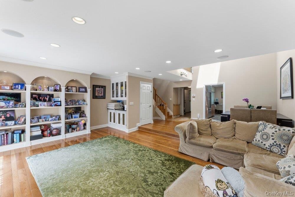 76 Estate Drive, Jericho NY 11753