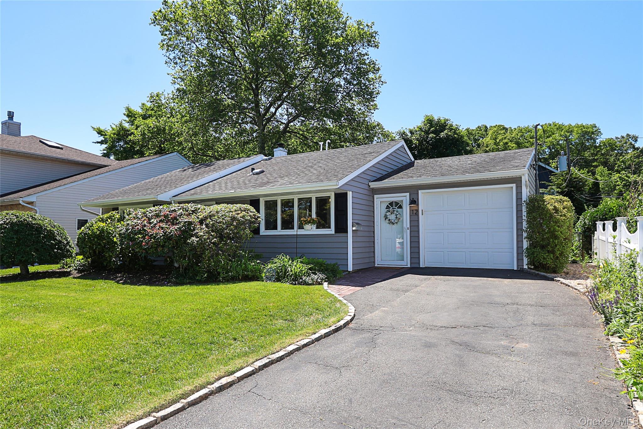12 Ronan Road, Glen Cove NY 11542