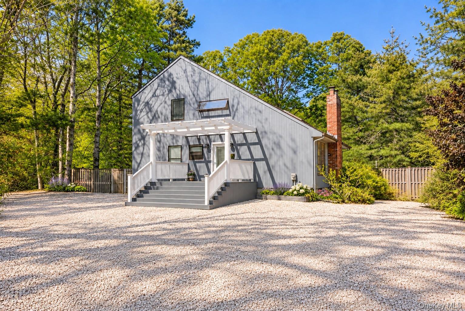 37 Blue Jay Way, East Hampton NY 11937