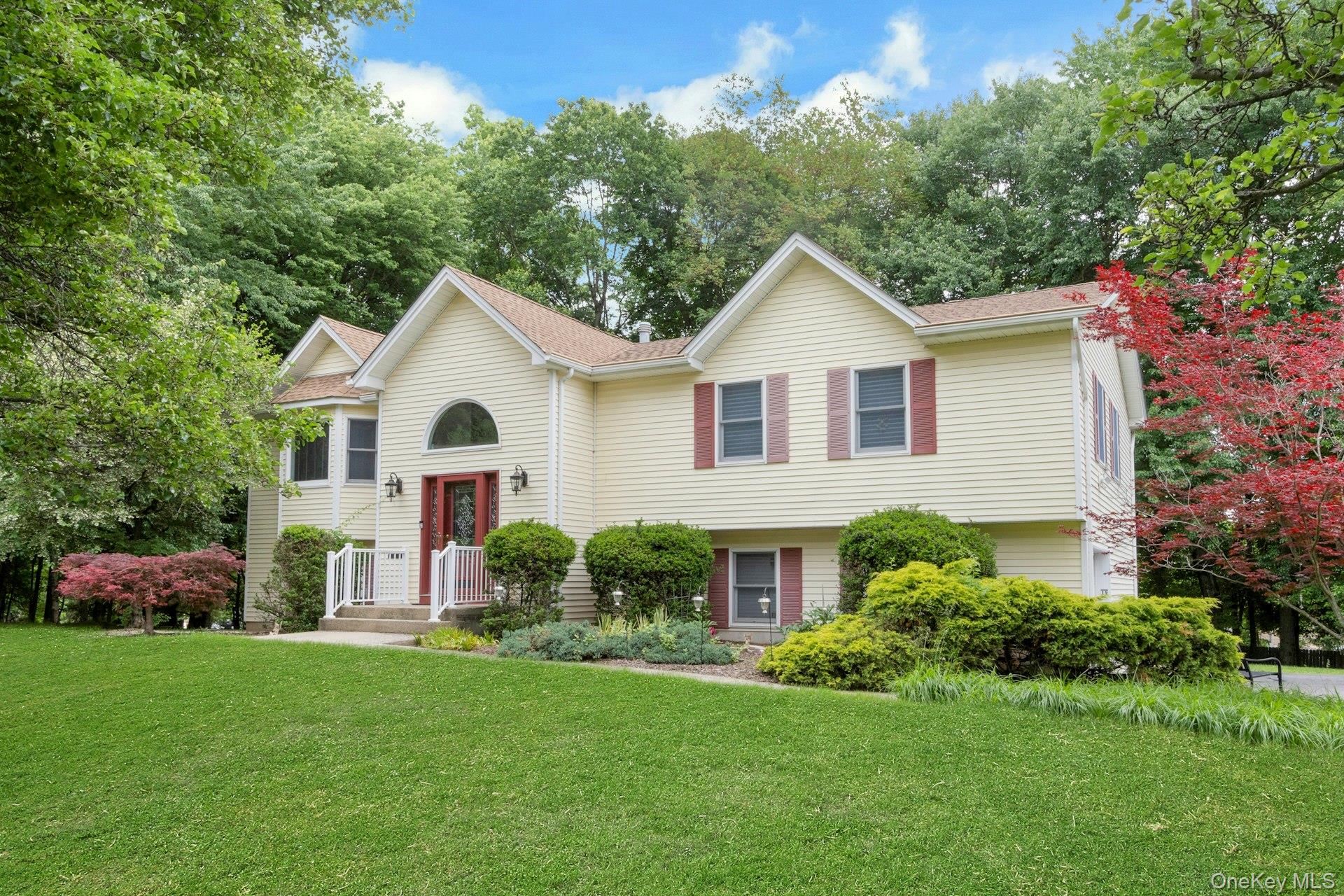 19 Flower Lane, Valley Cottage NY 10989