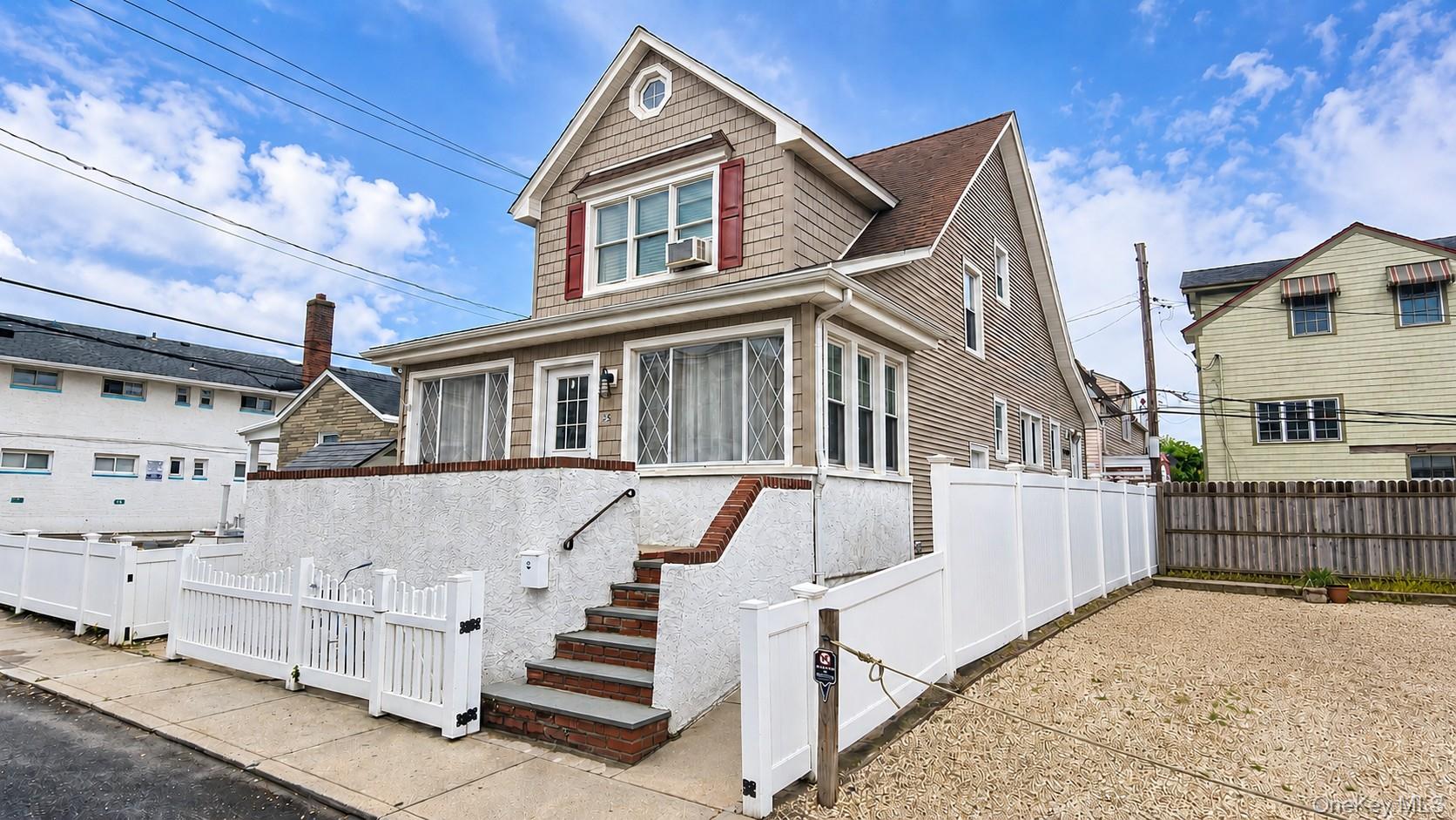 25 Alabama Street, Long Beach NY 11561