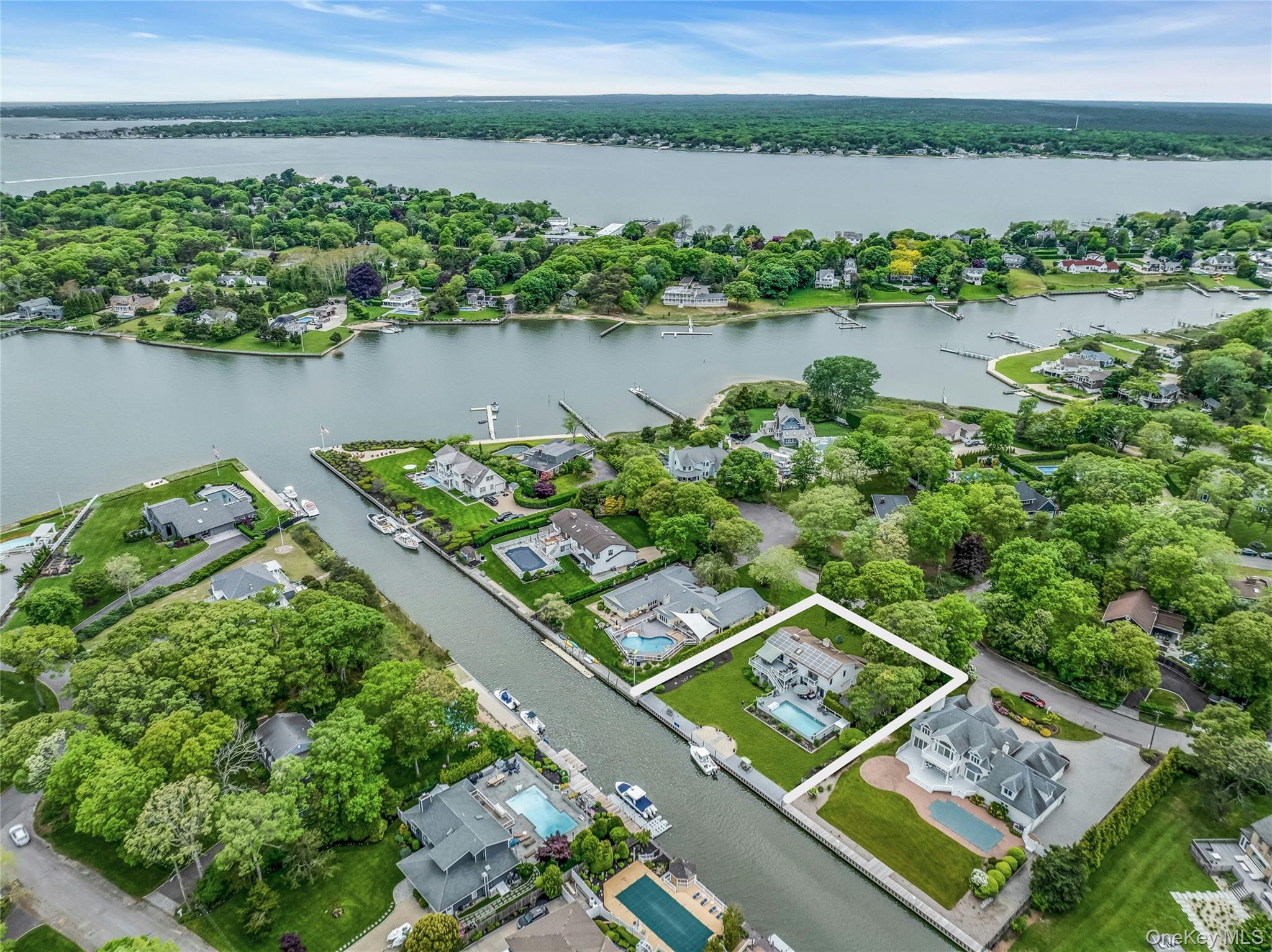 6 Mill Pond Road, Hampton Bays NY 11946