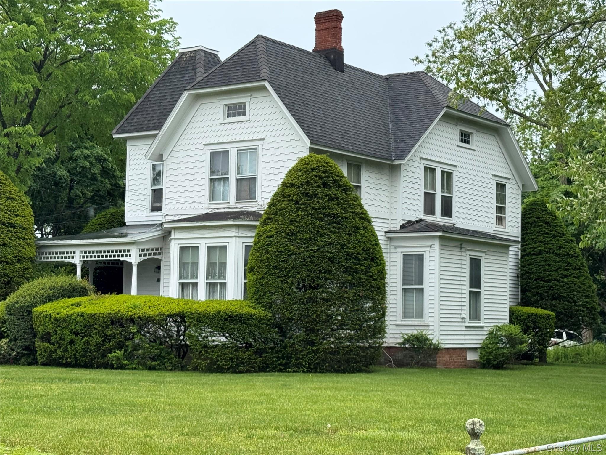 454 Main Street, Center Moriches NY 11934