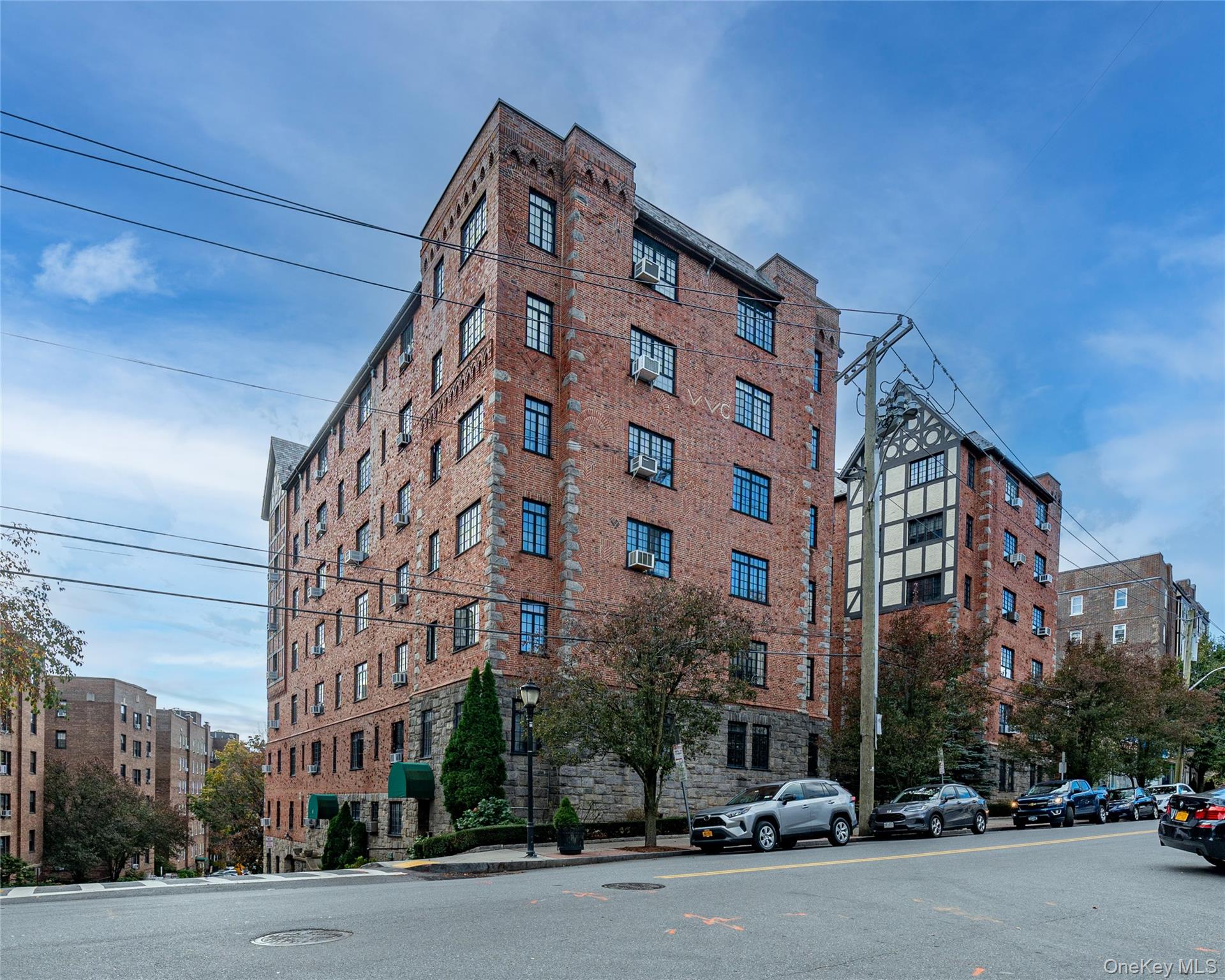 45 Pondfield Road W Unit 1G, Bronxville NY 10708
