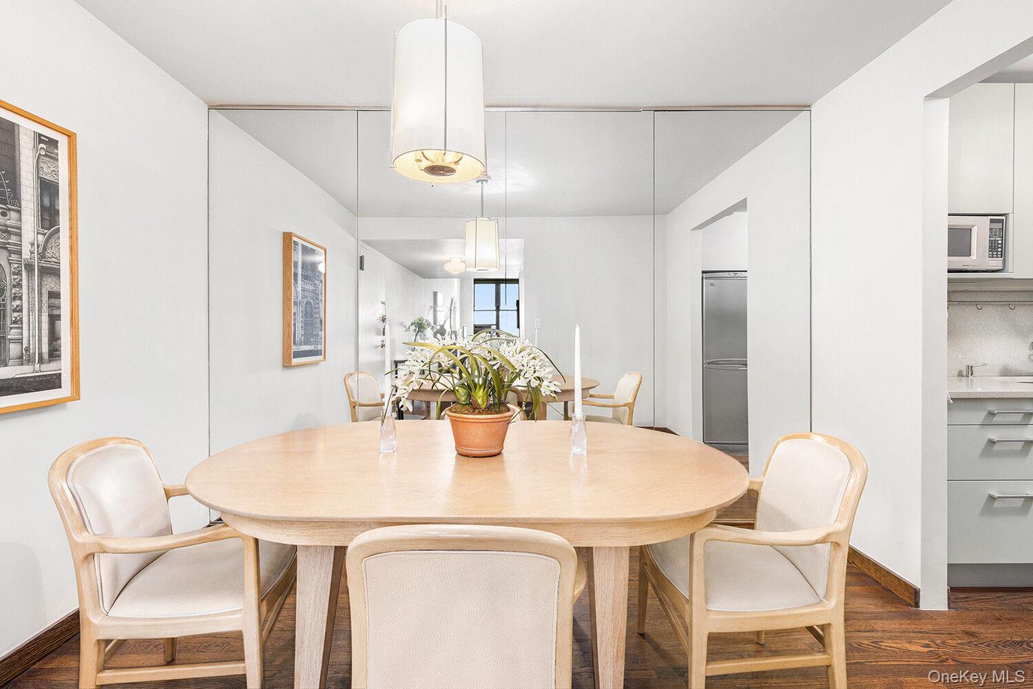 250 MERCER Street Unit B1602, Manhattan NY 10012