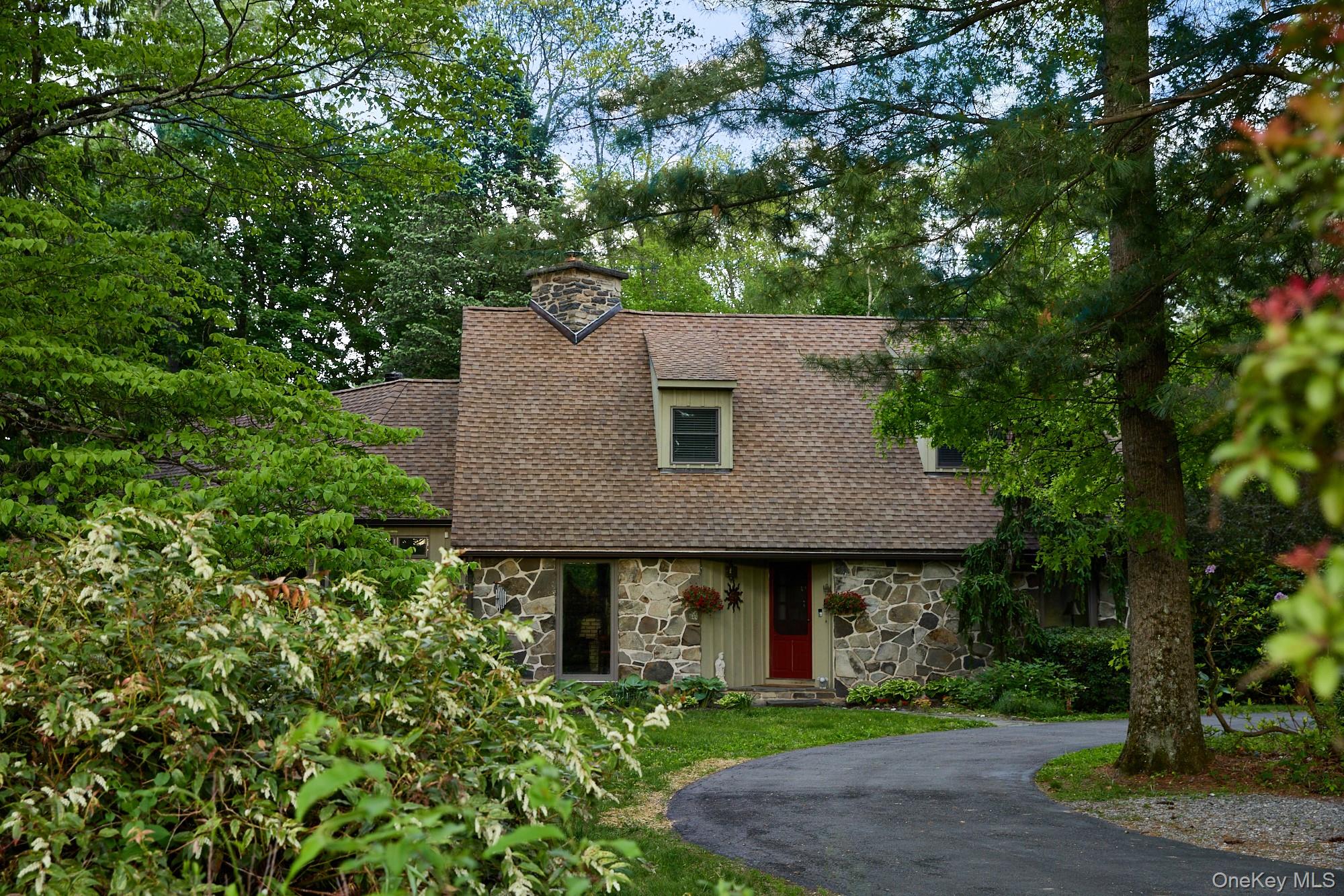 96 Plains Road, New Paltz NY 12561