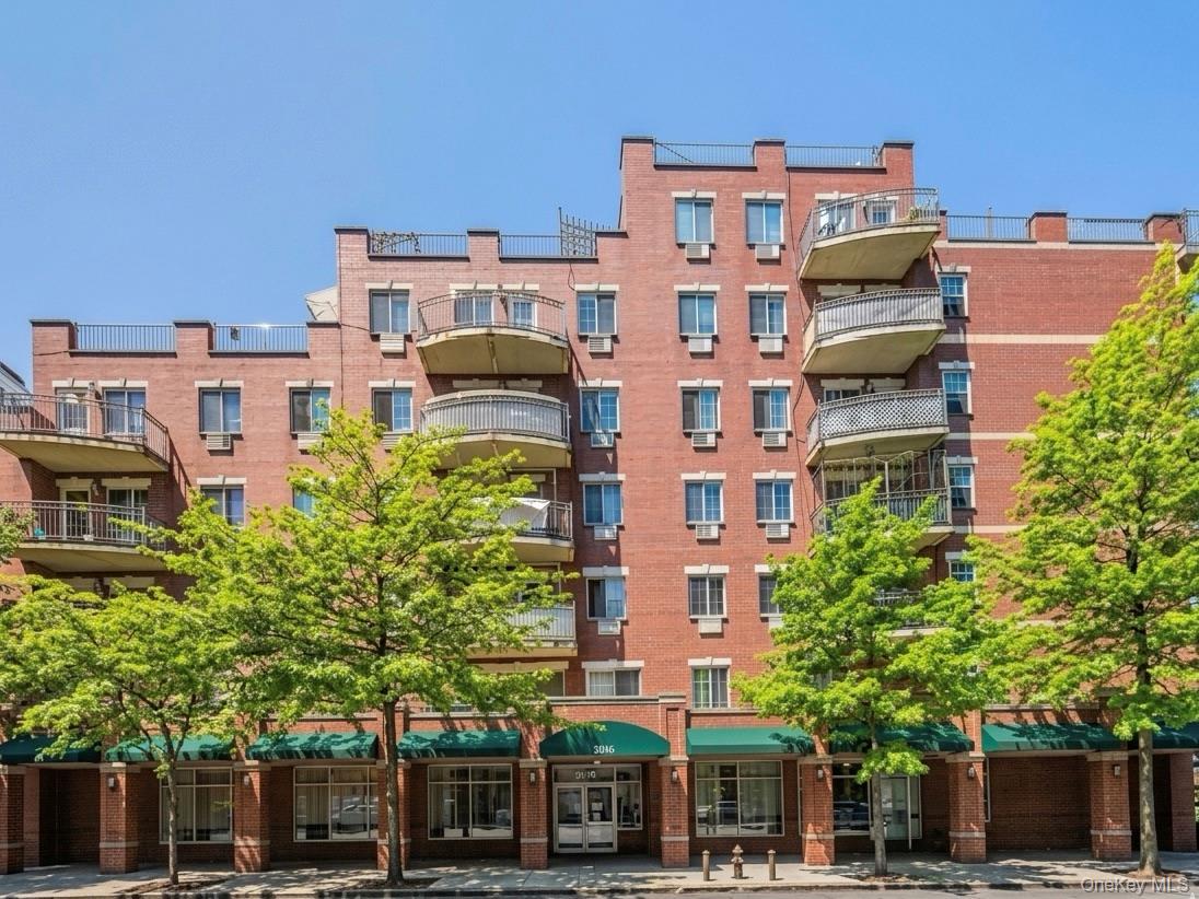 35-06 Leavitt Street Unit 6C, Flushing NY 11354