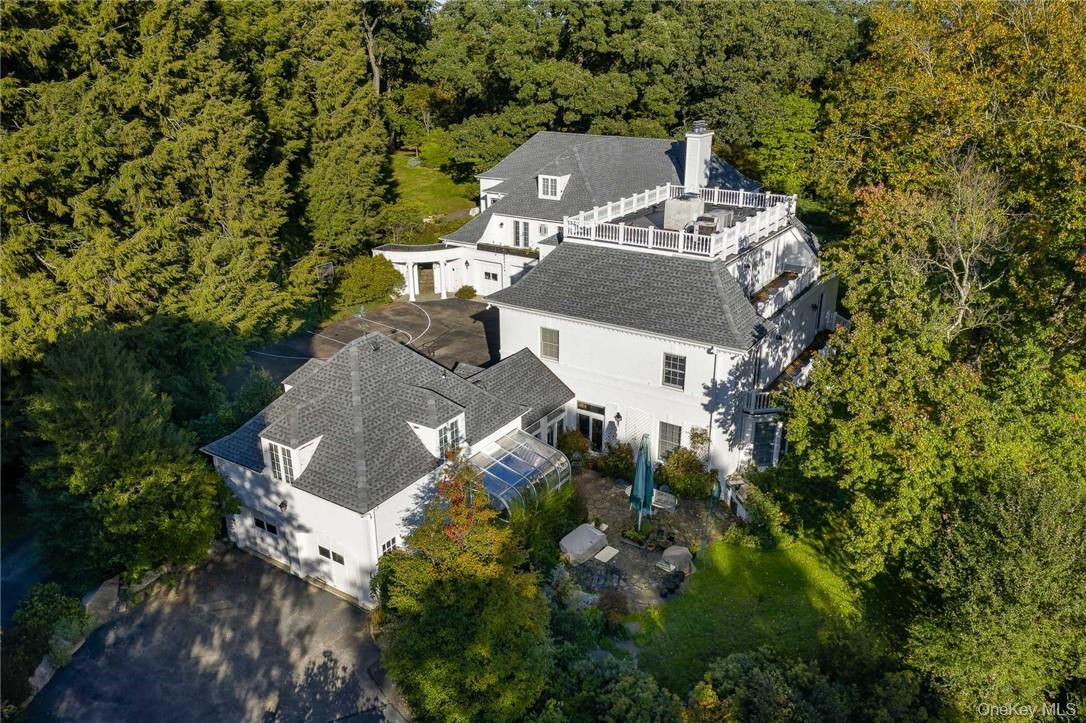 3 Israel Townsend Hill, Armonk NY 10504