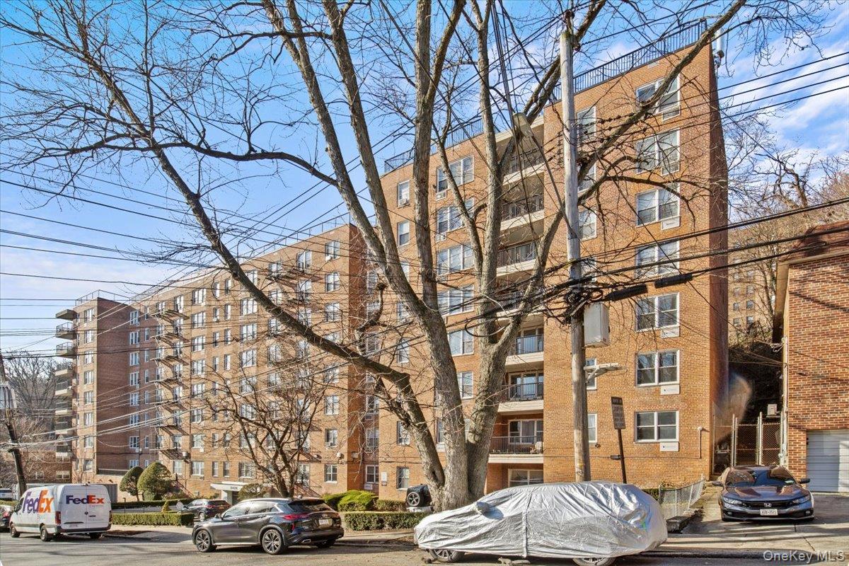 5425 Valles Avenue Unit 4M, Bronx NY 10471