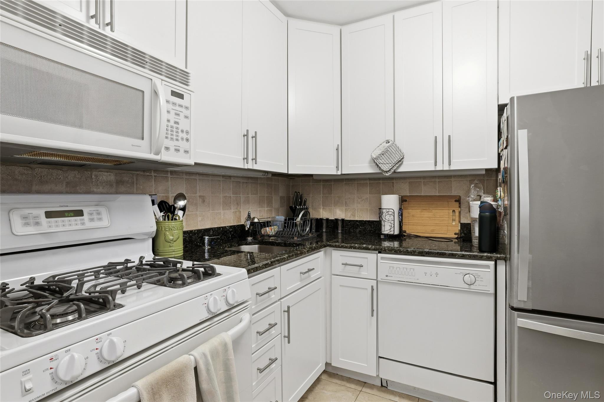 337 E 50th Street Unit 2E, Manhattan NY 10022