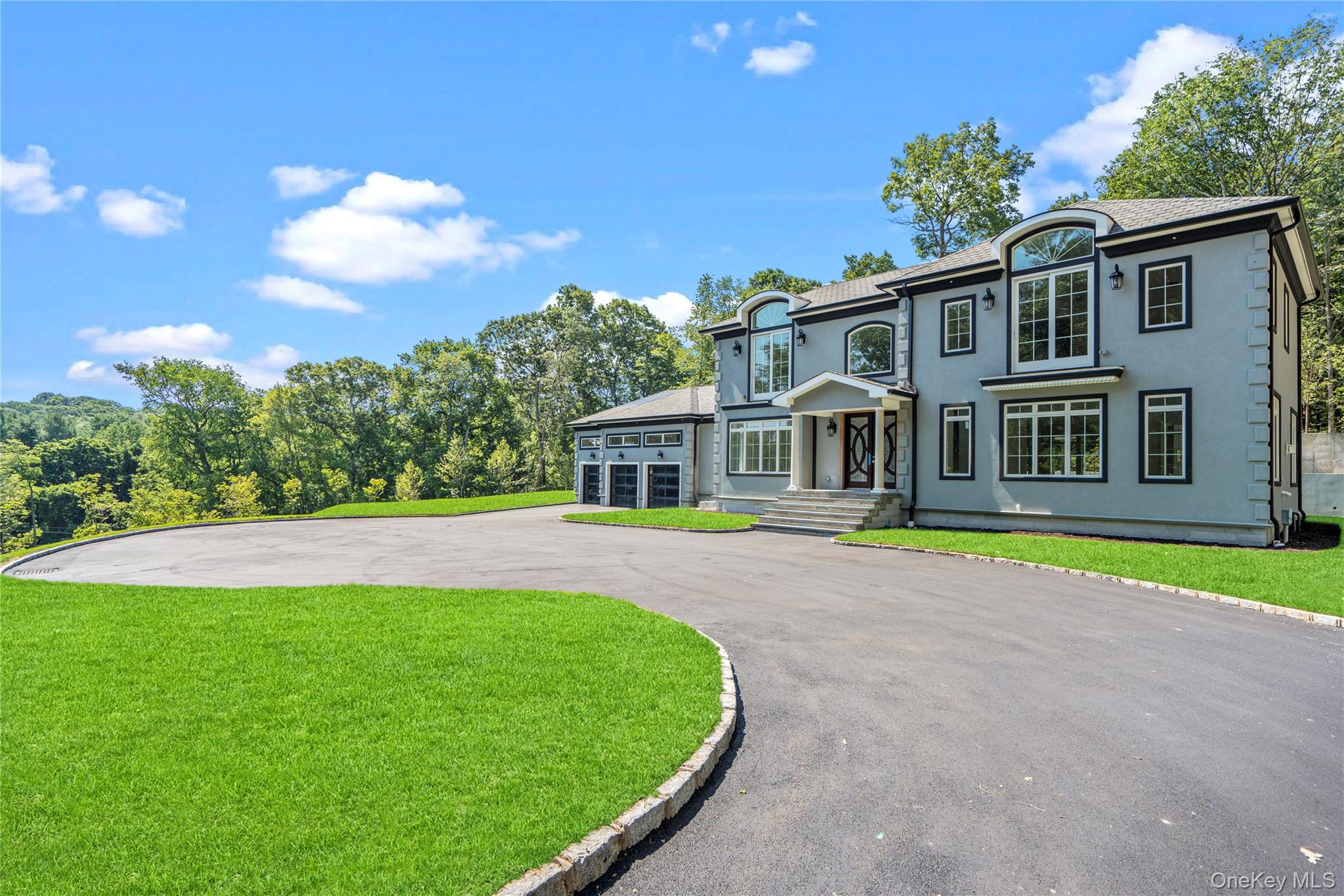 23 Woodbury Road, Woodbury NY 11797