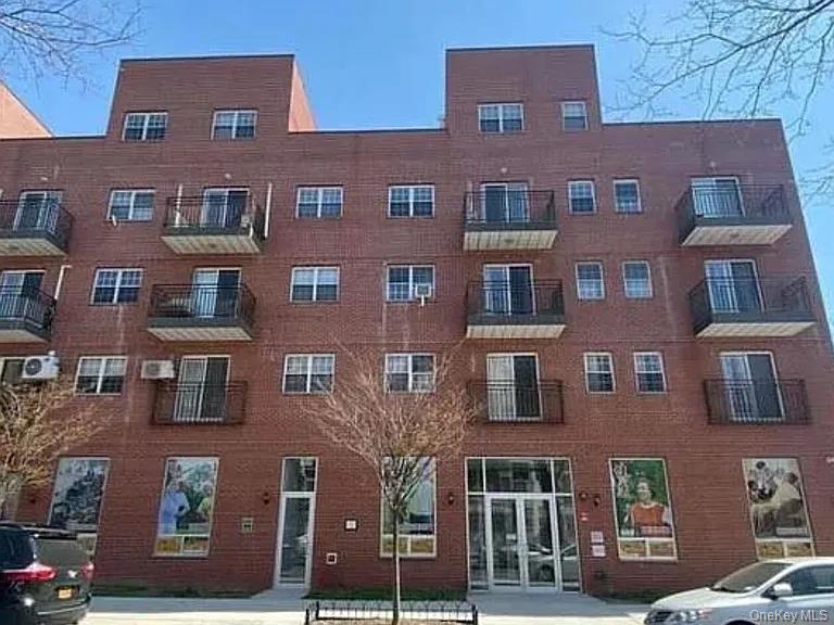 7159 160th Street Unit 1A, Fresh Meadows NY 11365