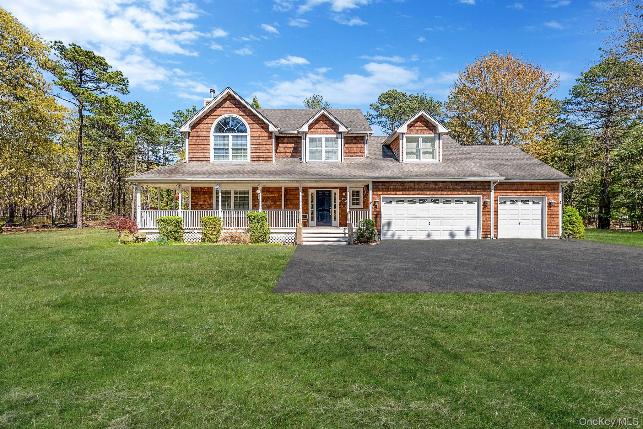 41 N Cozine Road, Manorville NY 11949
