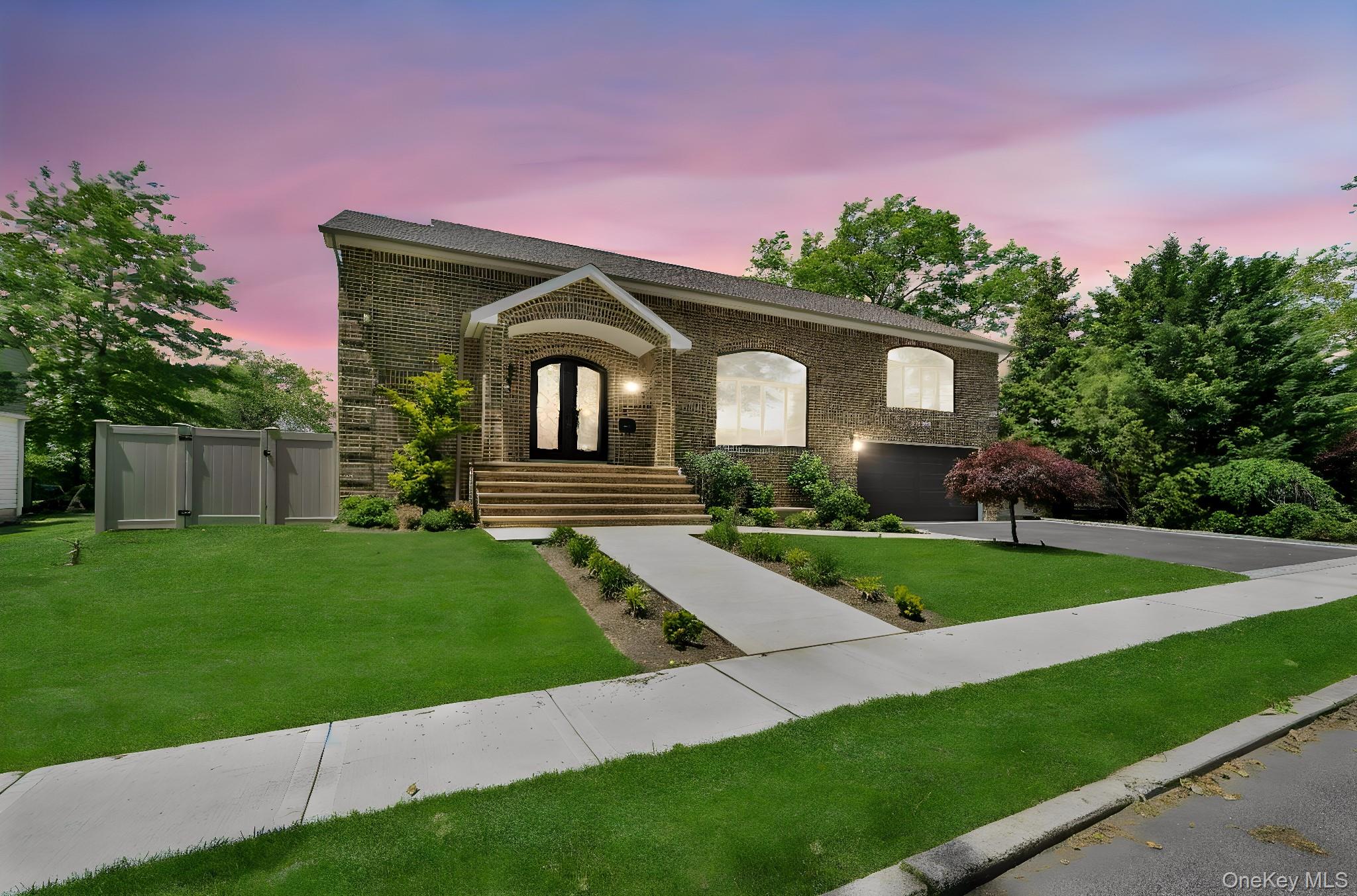 783 Oakleigh Road, North Woodmere NY 11581