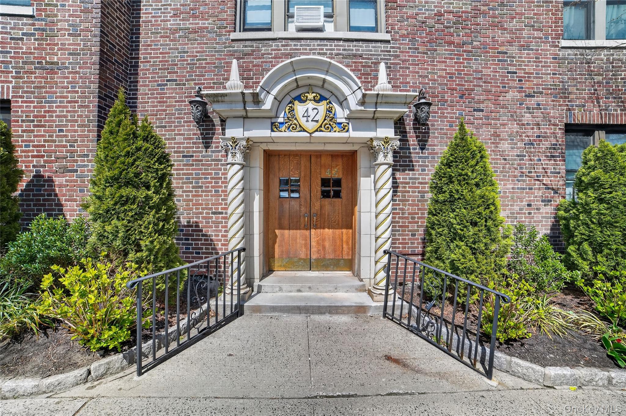 42 Pondfield Road W Unit 4F, Bronxville NY 10708