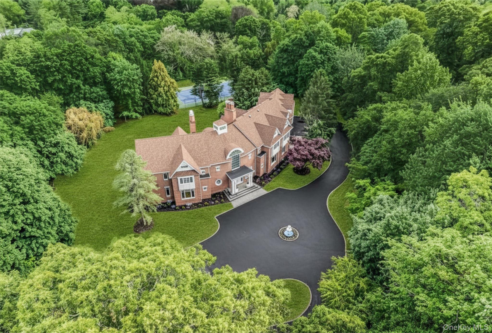 12 Saddle Ridge Road, Old Westbury NY 11568
