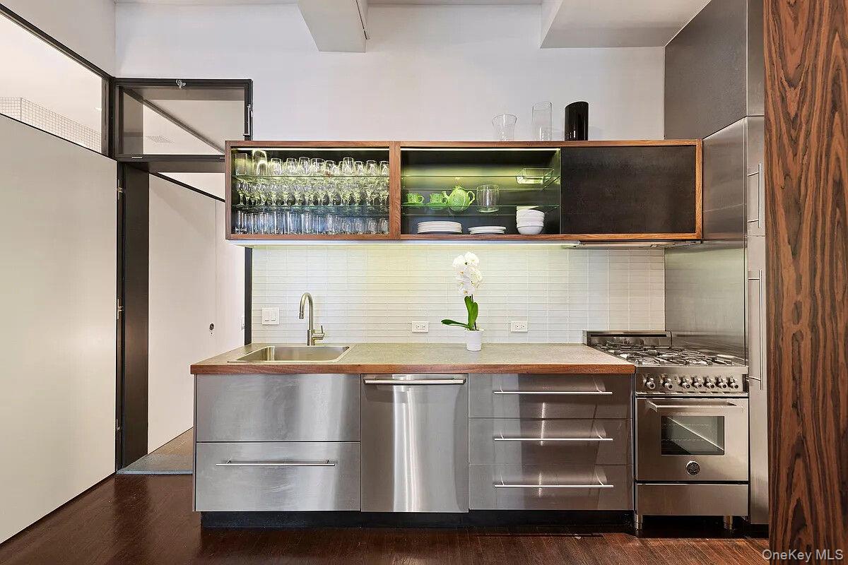 250 MERCER Street Unit B1202/B12L, Manhattan NY 10012