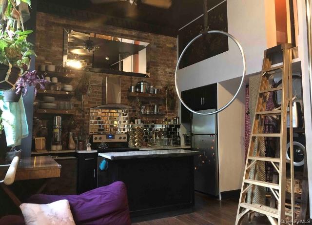 234 E 14th Street Unit 1B, Manhattan NY 10003