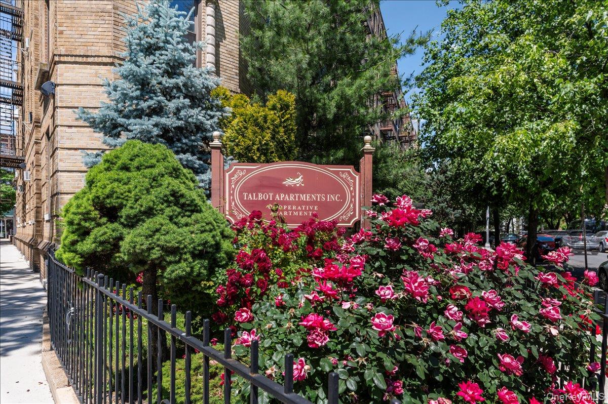 83-52 Talbot Street Unit 6H, Kew Gardens NY 11415