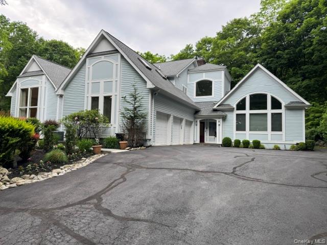 19 W Gate Road, Suffern NY 10901