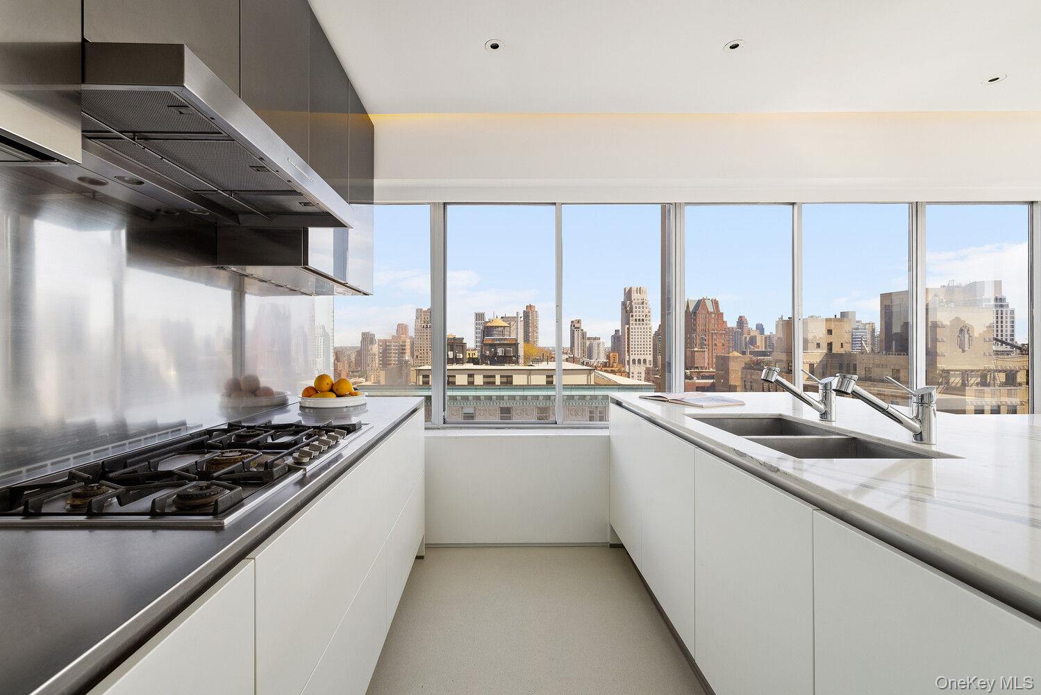 900 PARK Avenue Unit 25CD, Manhattan NY 10075