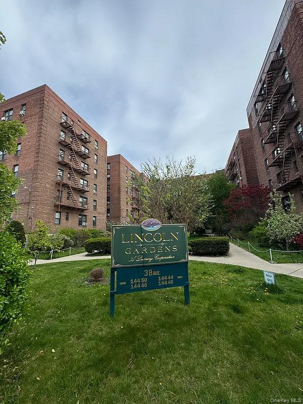 144-46 38th Avenue Unit 4H, Flushing NY 11354