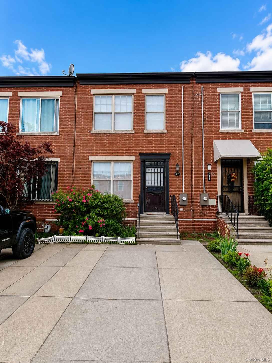 309 Beach 102nd Street, Rockaway Park NY 11694