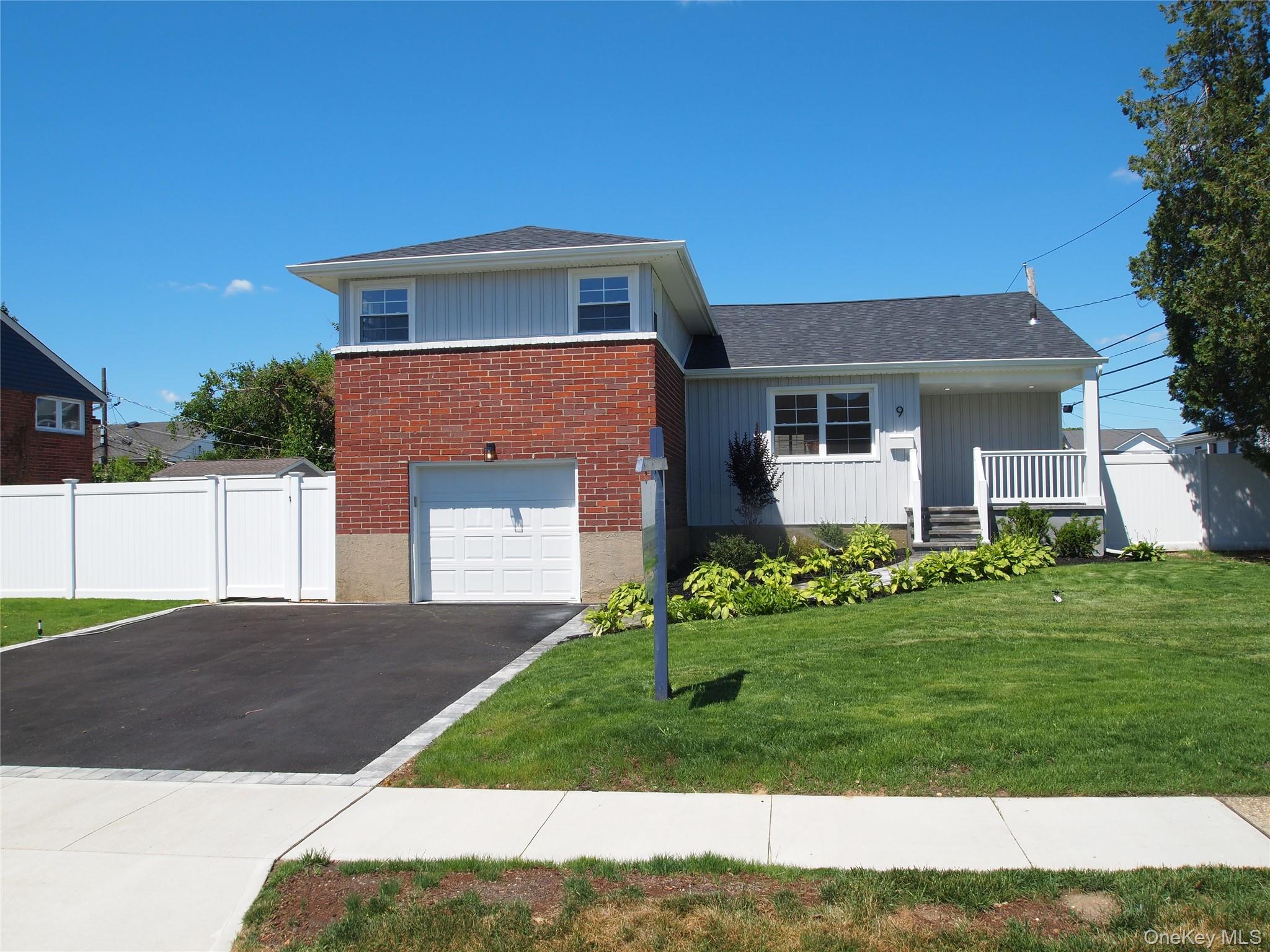 9 N Walnut Place, Massapequa NY 11758