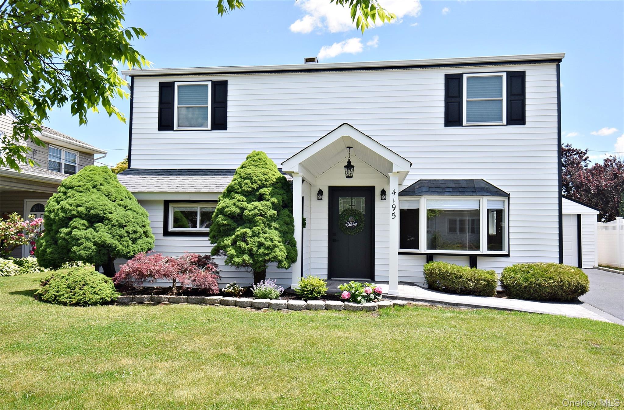 4195 Florence Road, Bethpage NY 11714