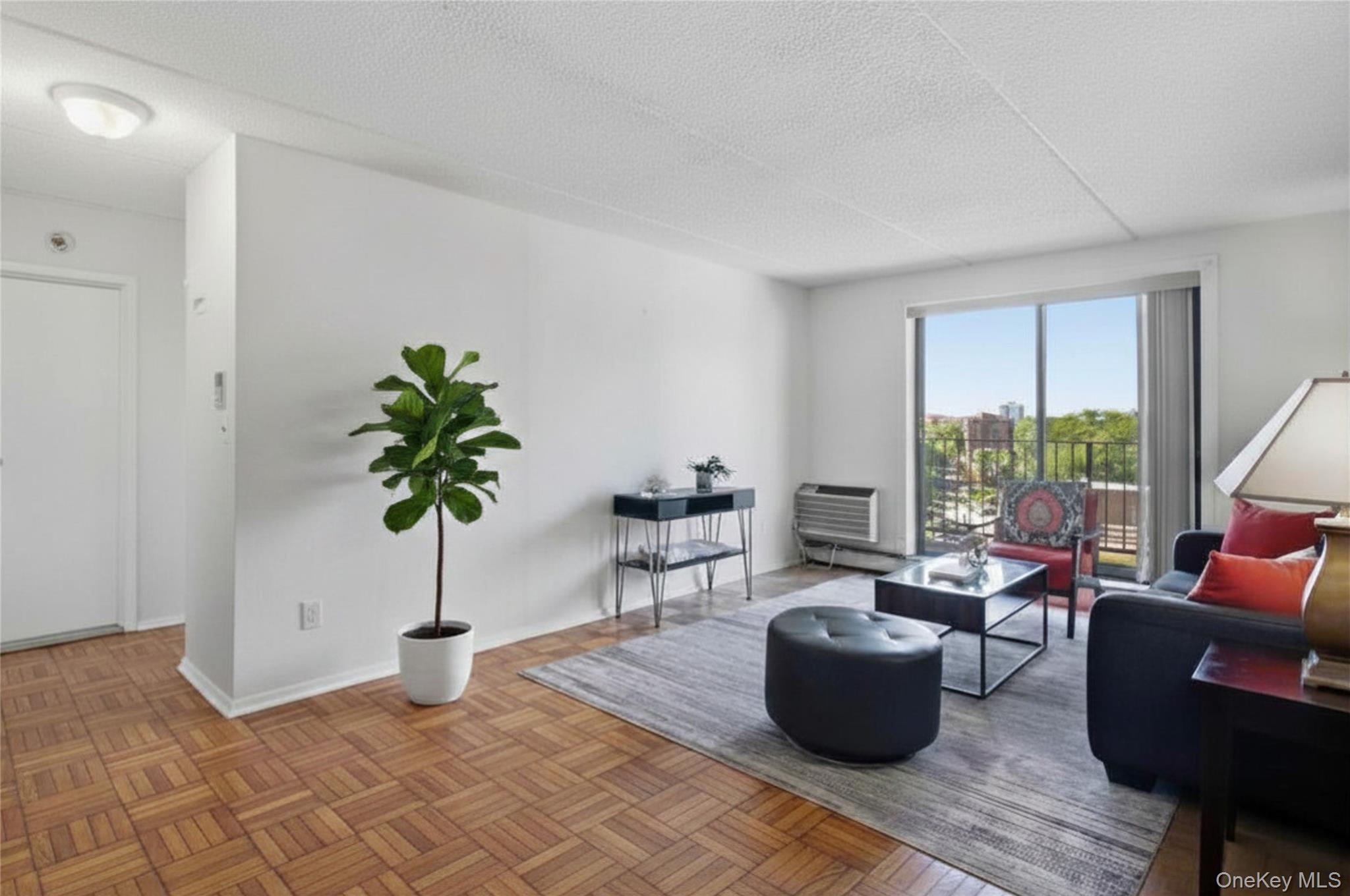 687 Bronx River Road Unit 6C, Yonkers NY 10704
