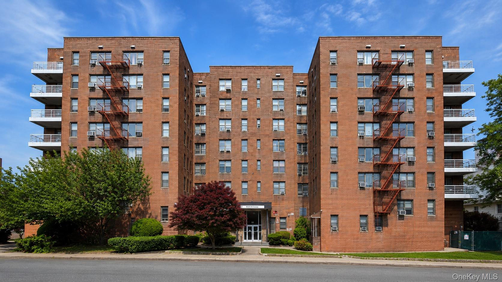 11 Bronx River Road Unit 1M, Yonkers NY 10704