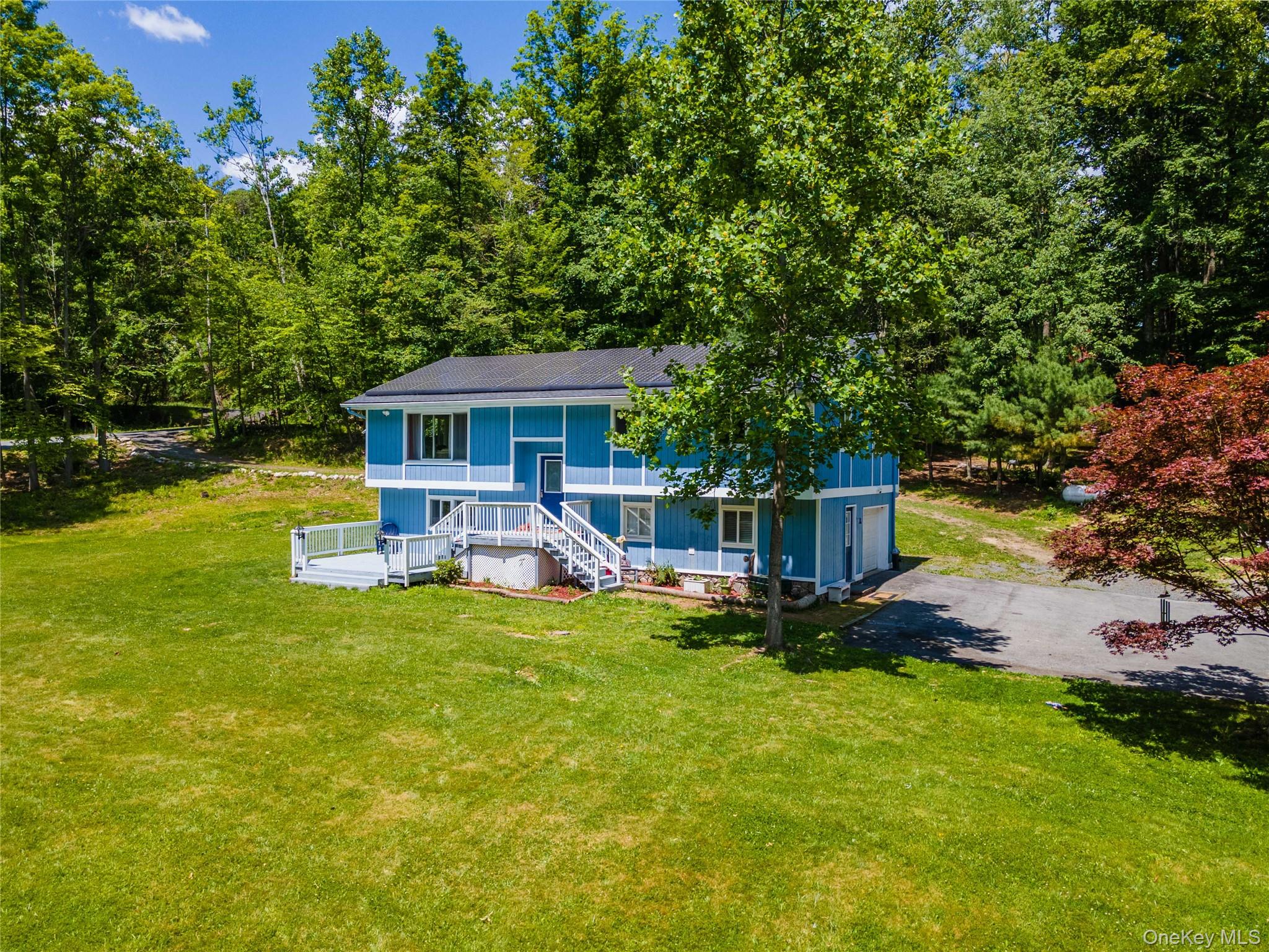 20 Patrick Drive, Bloomingburg NY 12721